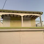 Haut De Villa Au Moule